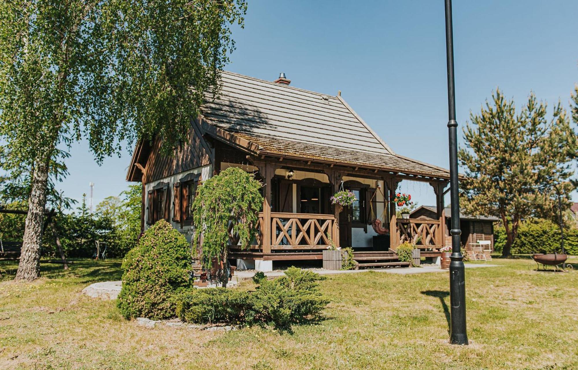 Вилла Rajski Domek Nad Jeziorem Radacz Борне-Сулиново Экстерьер фото